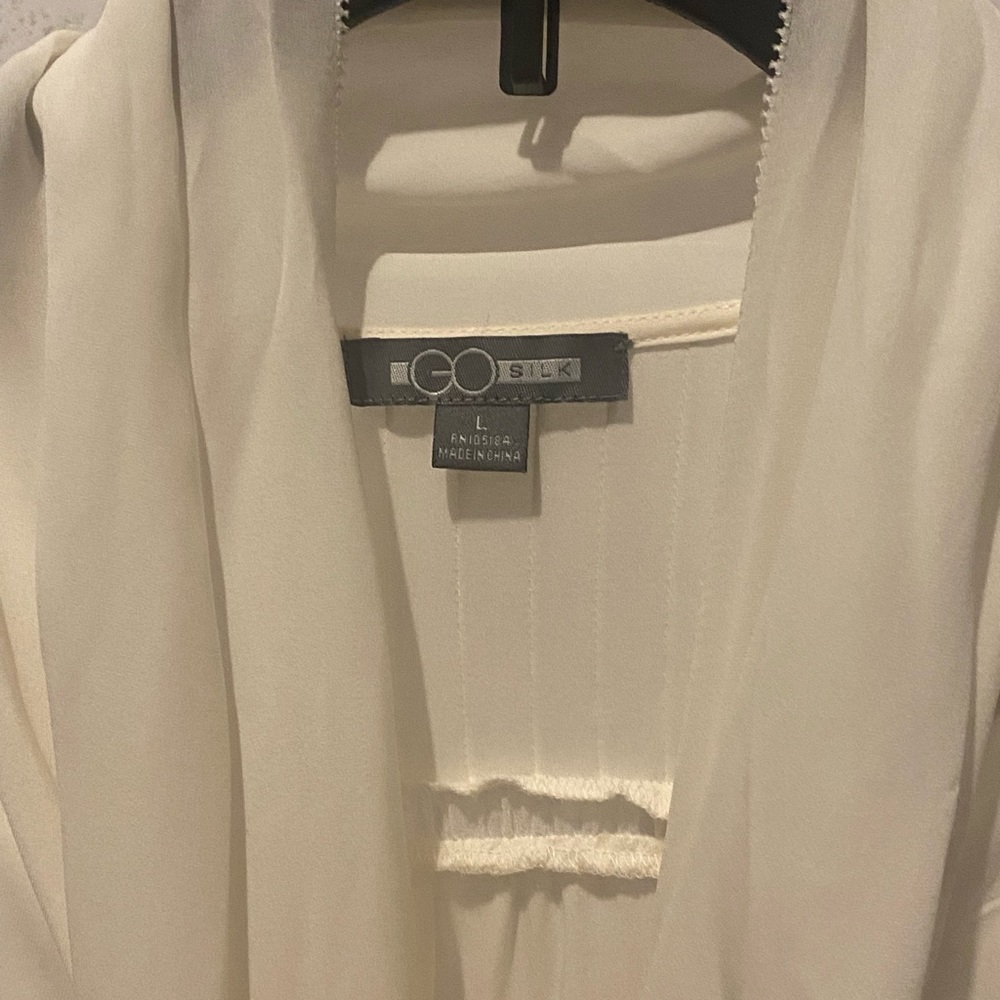 Ivory Brand New GoSilk Blouse